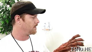 Худенькая студентка в образе красной шапочки ебётся со своим тренером